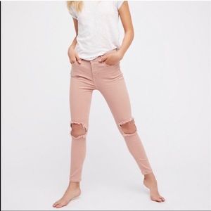 Free people busted distressed pink jeans skinny